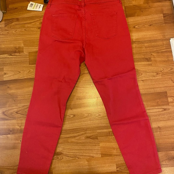 William Rast Jeans - Picture 4 of 4